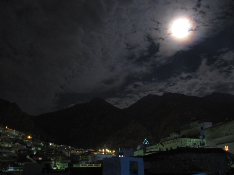 Vista nocturna desde Chefchaouen