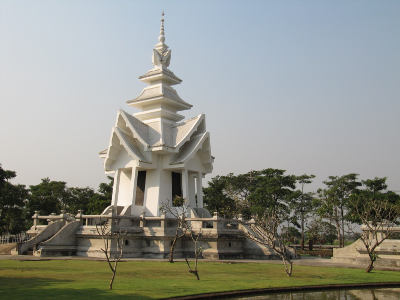 wat rong khun-white temple-033.jpg-012