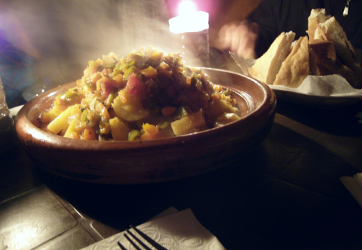 Hora de la cena en el campamento (5193 visits) Hora de la cena en el campamento