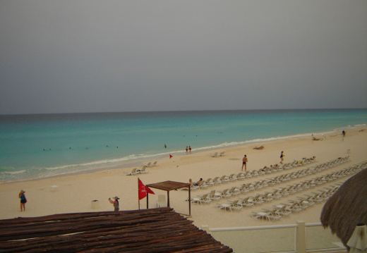 Vista de la playa (2778 visits) Una otra mirada a la playa Vista de la playa