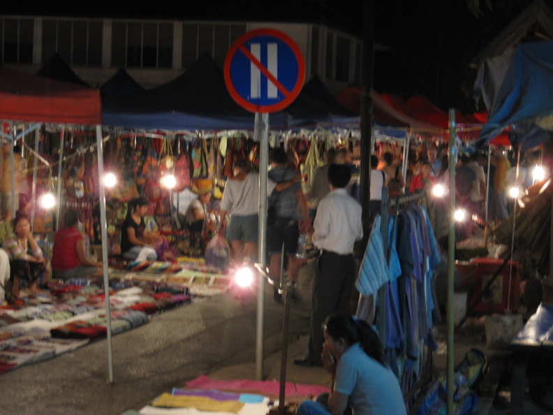 nigth_market-luang_prabang-019.jpg