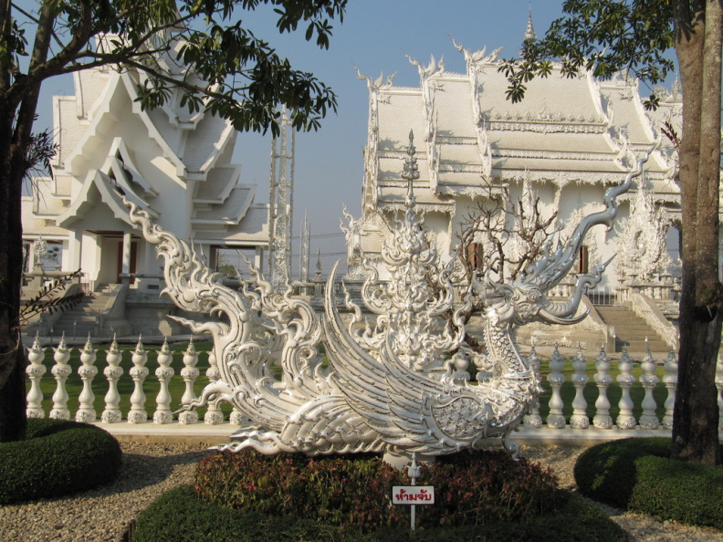 wat rong khun-white temple-033.jpg-017