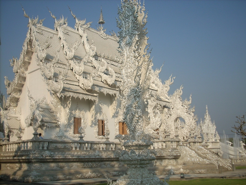wat rong khun-white temple-033.jpg-058