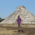 VHS en la Pirámide Chichén Itzá