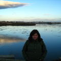Alejandra en el humedal de aves en Tres Puentes - Punta Arenas